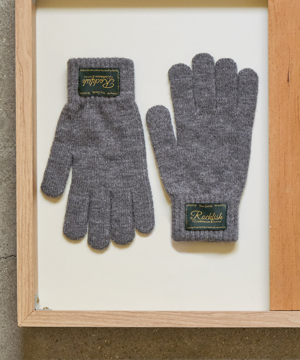 NEW FLUFFY SHORT GLOVES - GREY FREE
