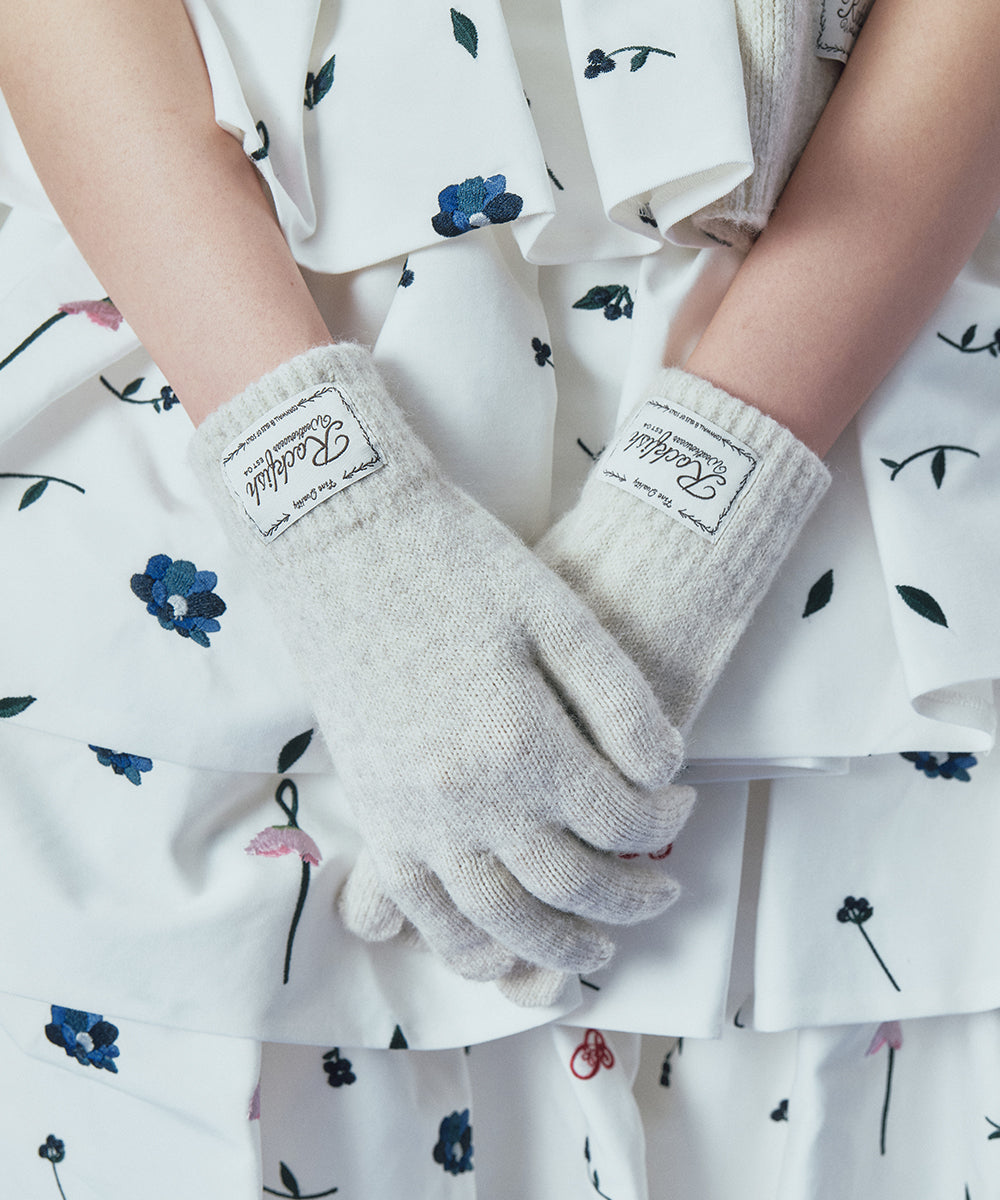 NEW FLUFFY SHORT GLOVES - LIGHT GREY FREE