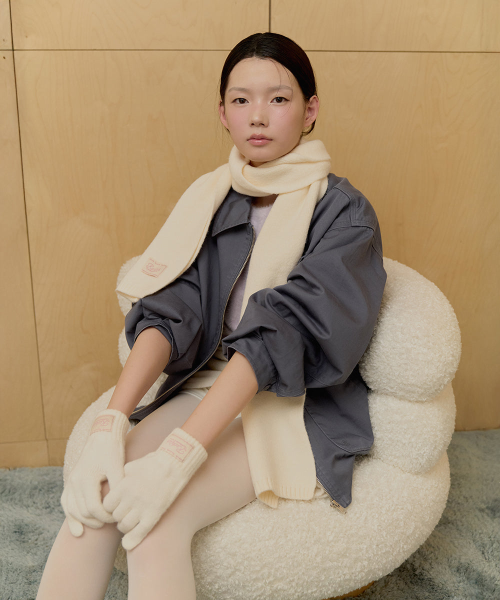 NEW FLUFFY SHORT GLOVES - CREAM FREE
