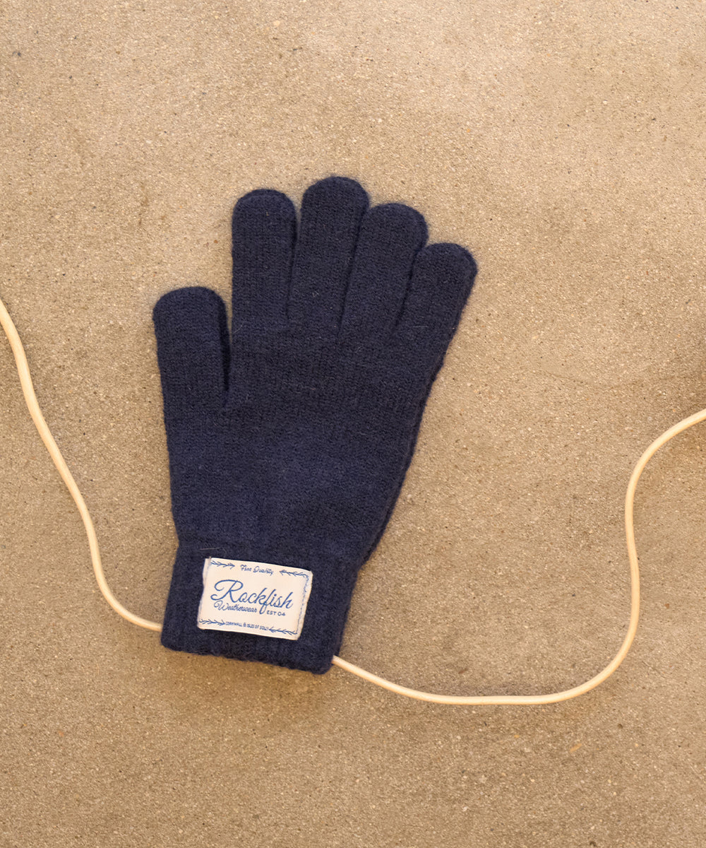 NEW FLUFFY SHORT GLOVES - NAVY FREE