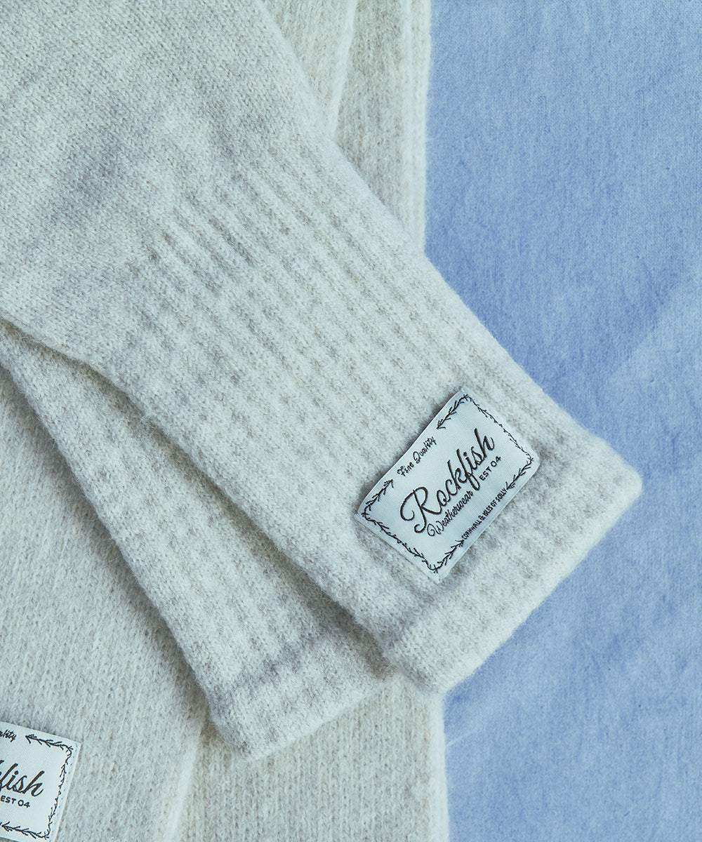 FLUFFY LONG GLOVES - LIGHT GREY FREE