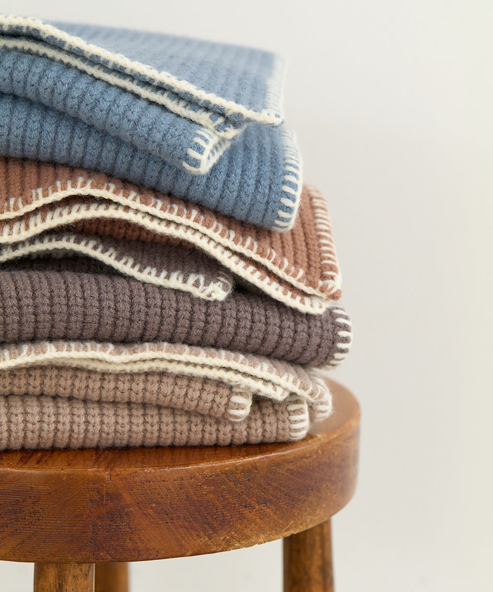 NEW WOOLY SCARF - CAMEL FREE